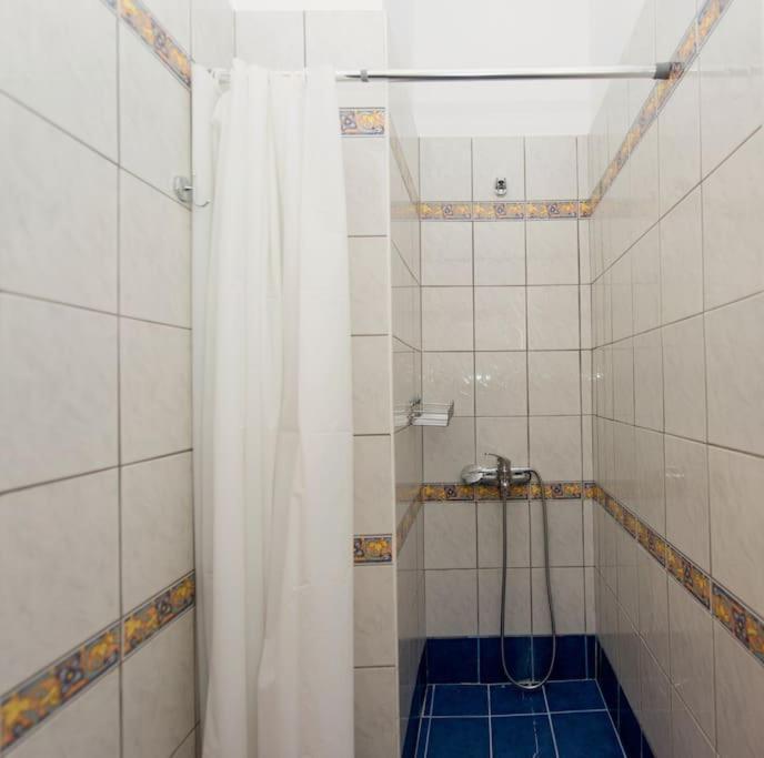 Thano'S Stylish Flat Just 150M To The Beach Faraí Buitenkant foto